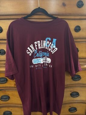 San Francisco California Graphic Tee - Burgundy
